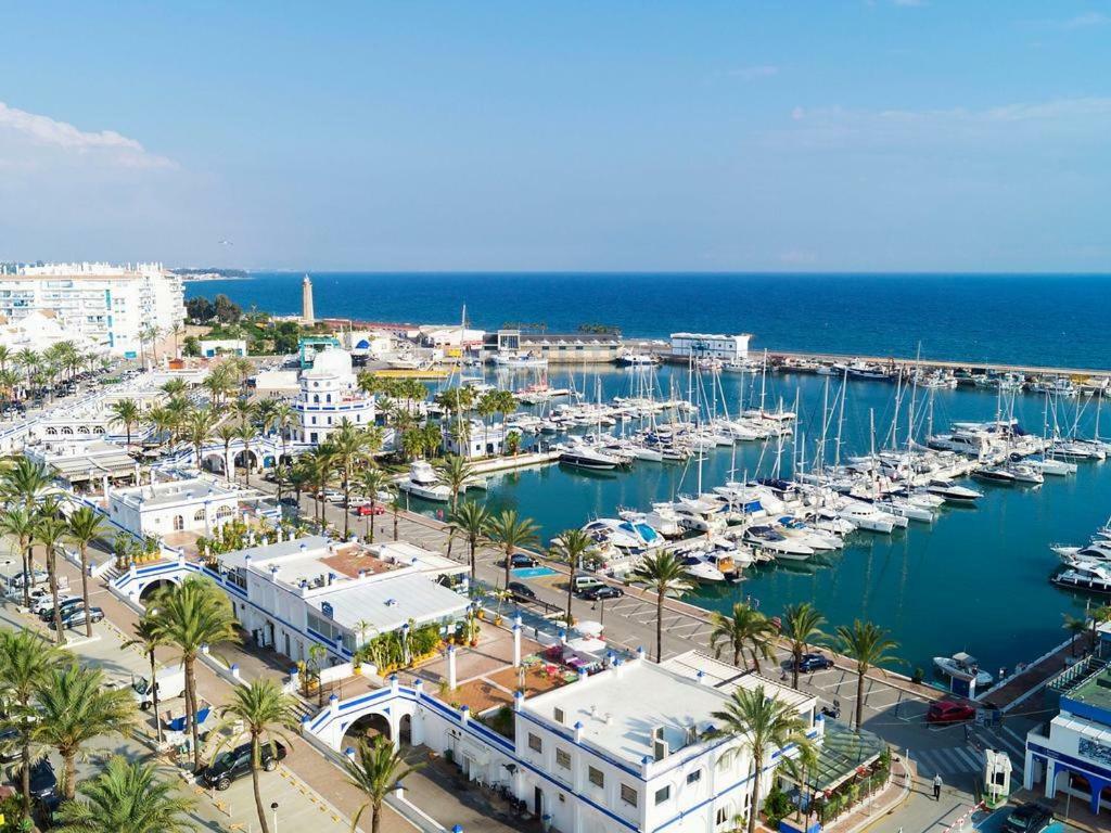Urbanizacion Puerto Paraiso Estepona Exterior foto